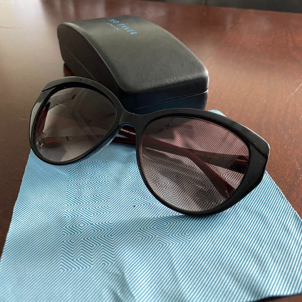 Ted Baker London Eyewear BLK Round Cat eye 135mm